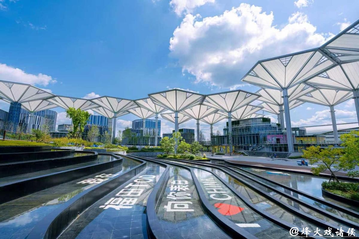 就在成都高新区！国内首家室内攀冰馆正式开业